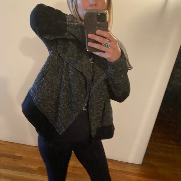 Charcoal Gray Fleece Moto sweatshirt shacket w/ black elbow patches & waistband - Picture 11 of 16